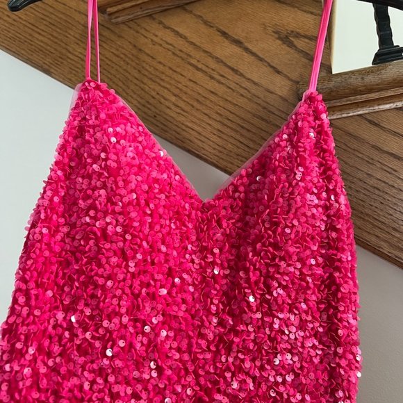 NWT MAGENTA FORMAL GOWN or PROM DRESS - Picture 4 of 8